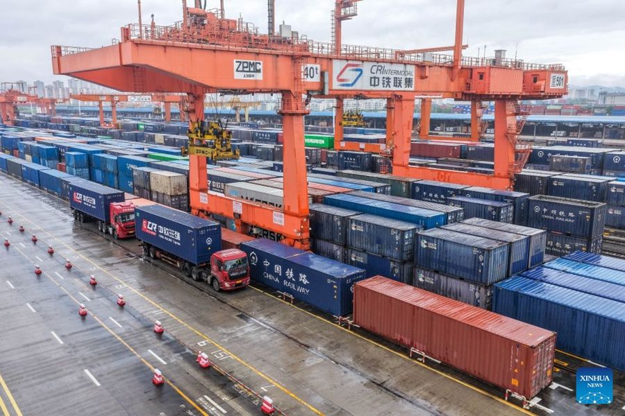Chongqing potenzia la capacità dei treni merci Cina-Europa per favorire l'esportazione di automobili