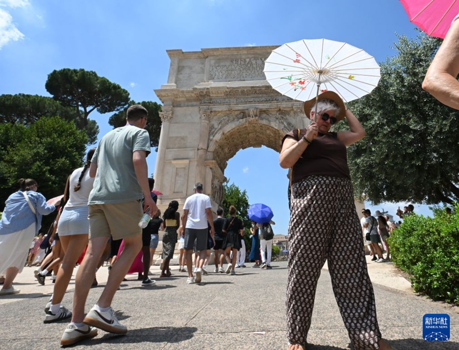 Italia: Allerta rossa per ondata di calore persistente