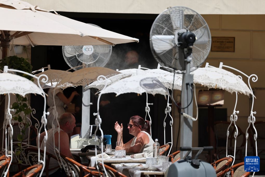 Italia: Allerta rossa per ondata di calore persistente