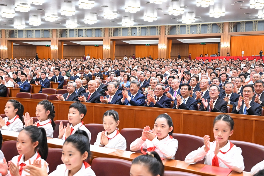 Concerto per il 105º anniversario della fondazione del PCC svolto a Beijing