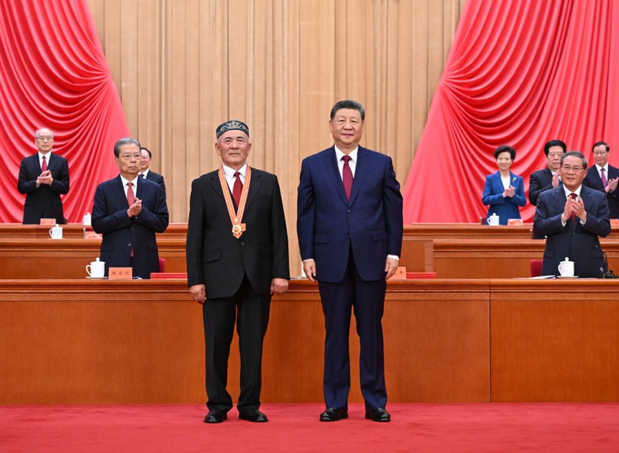 Tenuta a Beijing la solenne cerimonia per il 105° anniversario della fondazione del PCC