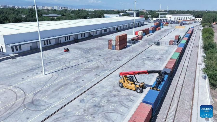 Treno merci Cina-Europa, un'arteria di crescita tra Xi'an e Almaty