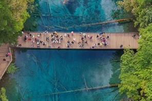 Jiuzhaigou, un gioiello dell'ecoturismo in Cina