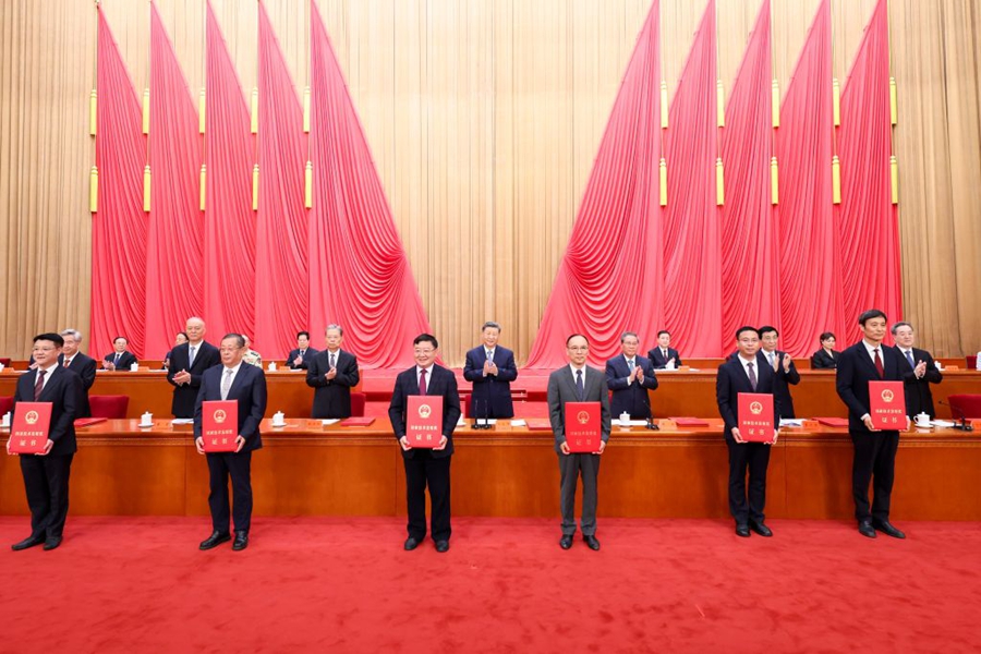 Xi Jinping conferisce Premi Nazionali per la Scienza e la Tecnologia e tiene importante discorso