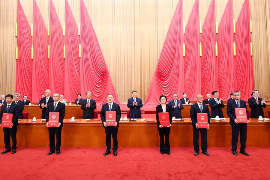 Xi Jinping conferisce Premi Nazionali per la Scienza e la Tecnologia e tiene importante discorso