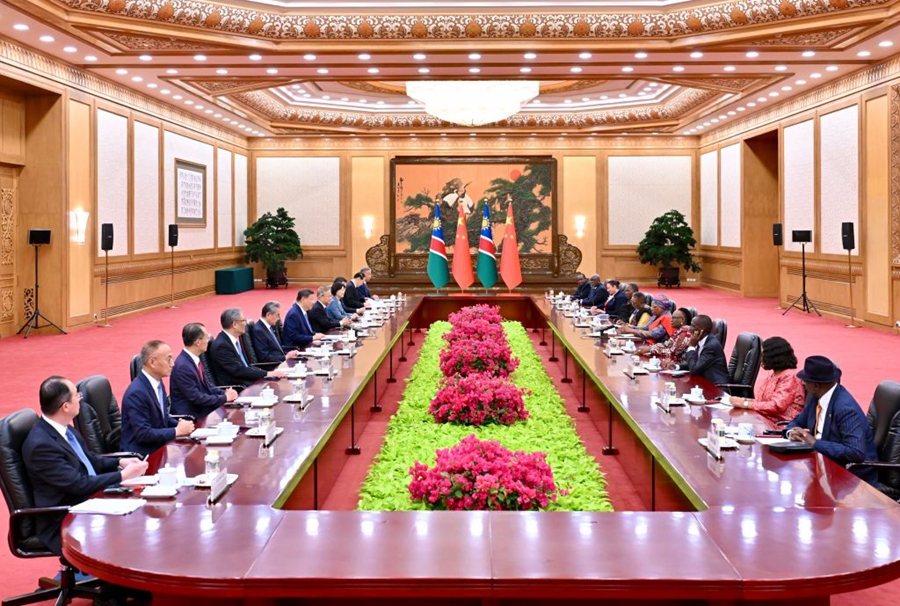 Colloquio tra Xi Jinping e la Presidente della Namibia Netumbo Nandi-Ndaitwah