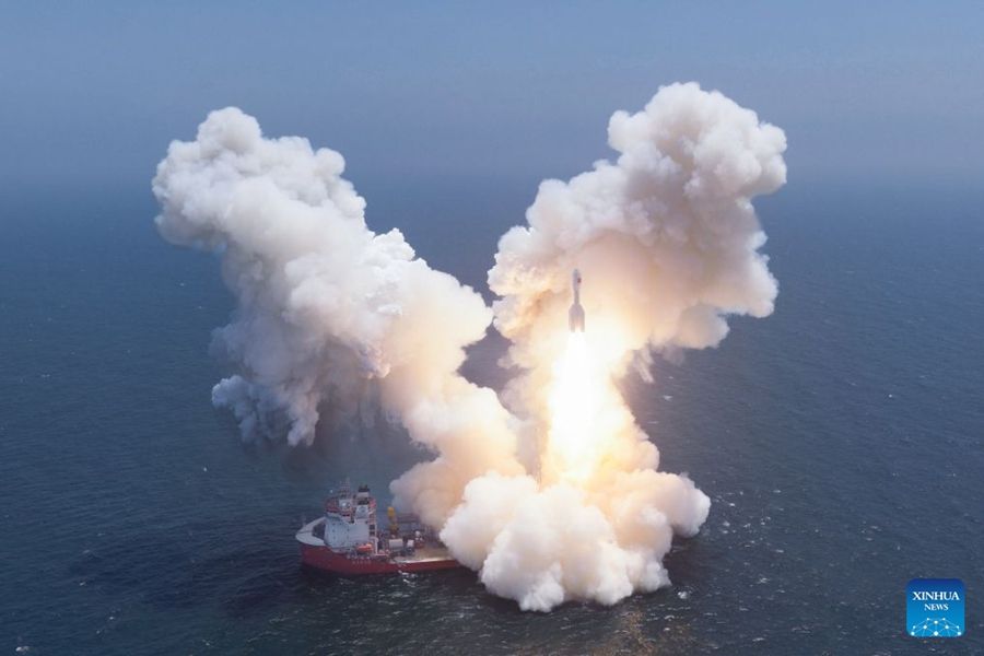 Il razzo cinese Gravity-1 lancia nuovi satelliti dal mare