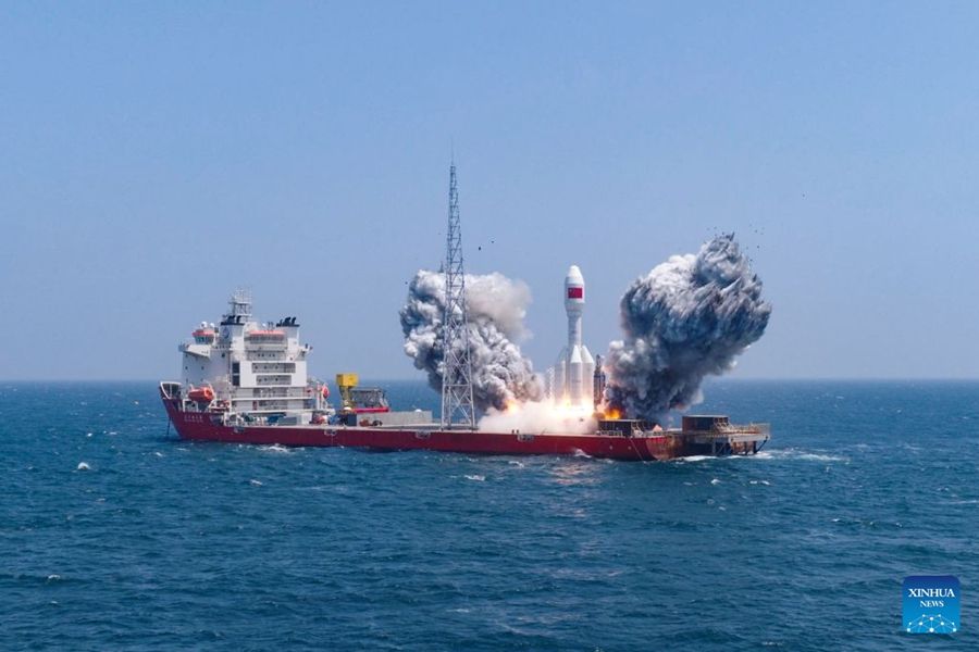 Il razzo cinese Gravity-1 lancia nuovi satelliti dal mare