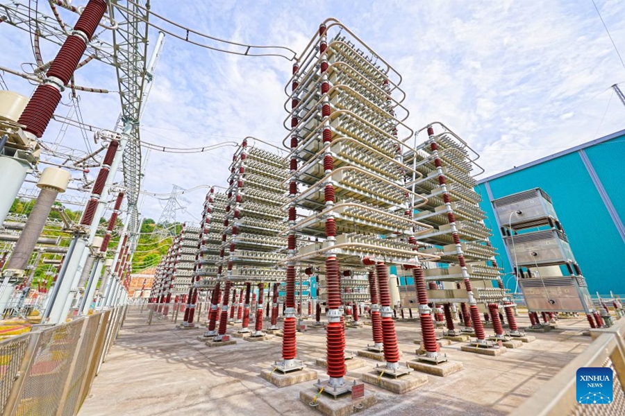 La quantità complessiva di energia elettrica trasmessa dallo Xinjiang a Chongqing ha superato i 30 miliardi di kilowattora