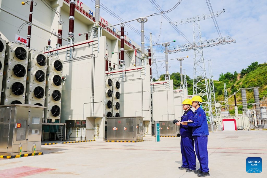 La quantità complessiva di energia elettrica trasmessa dallo Xinjiang a Chongqing ha superato i 30 miliardi di kilowattora