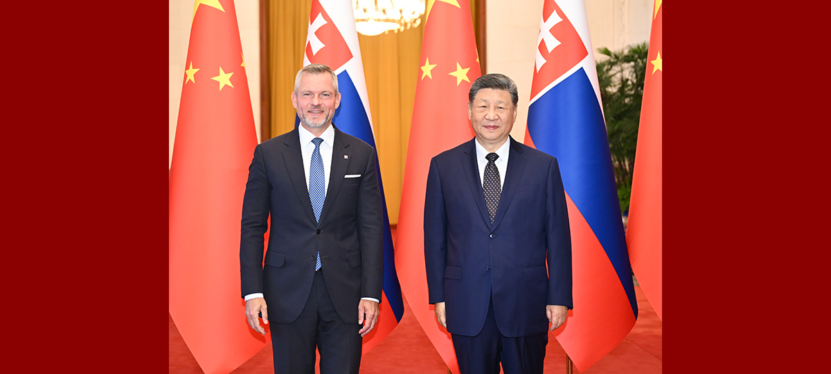 Xi Jinping incontra il Presidente slovacco Peter Pellegrini