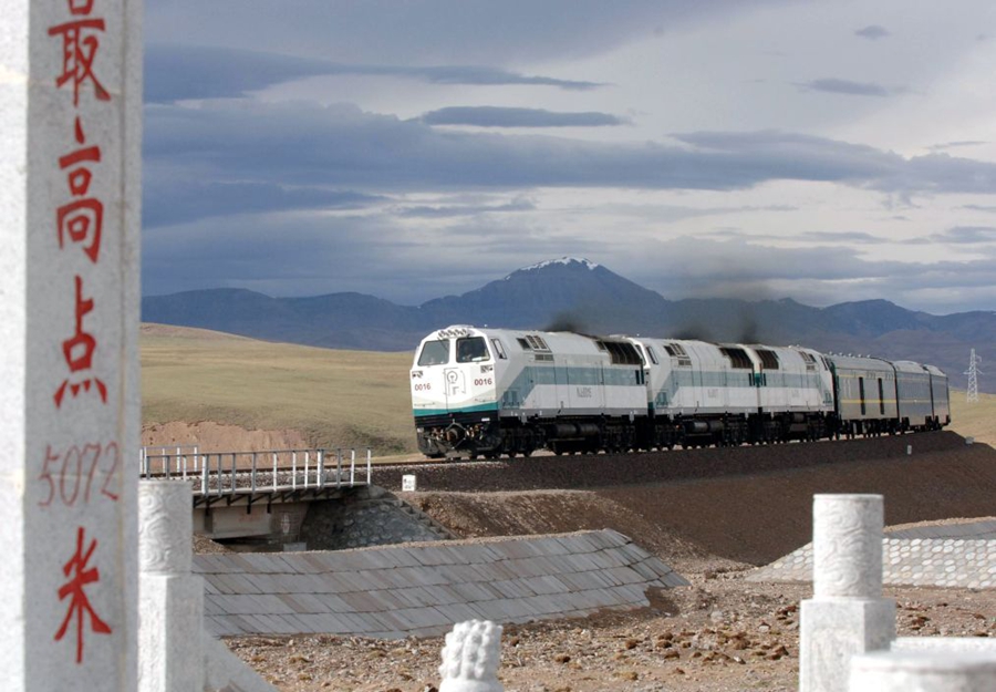 Foto d'epoca testimoniano il miracolo d'acciaio della ferrovia Qinghai-Xizang