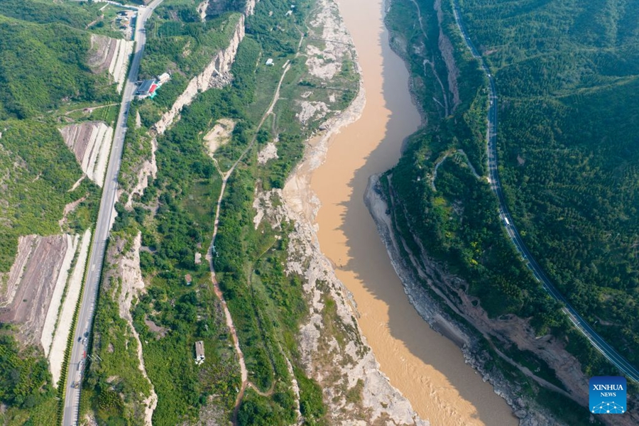 Nuove infrastrutture, turismo estivo lungo il Fiume Giallo spopola