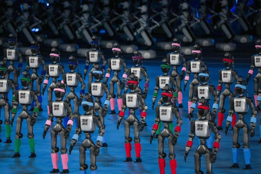 Robot atleti infrangono i record umani, annunciando la rivoluzione dell'IA incarnata