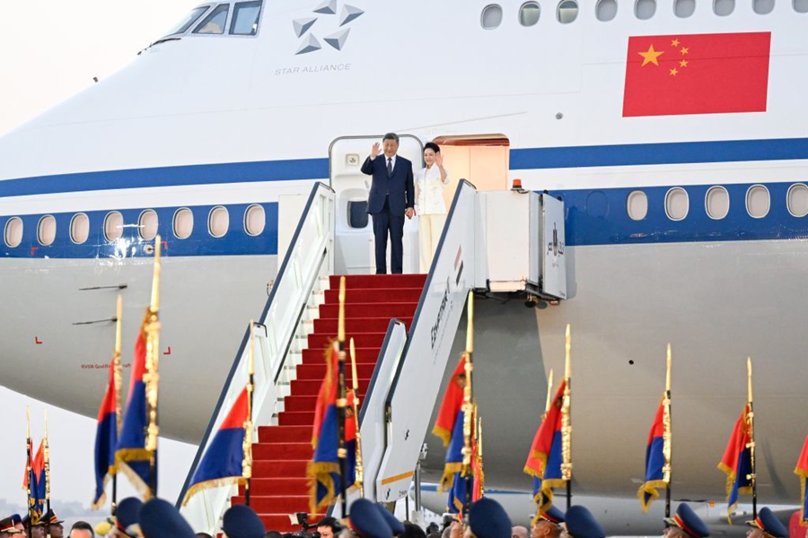 Cairo, Xi Jinping inizia la visita di Stato in Egitto