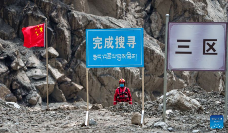 Xizang, oltre 2.500 soccorritori mobilitati al valico di confine colpito da una colata di fango