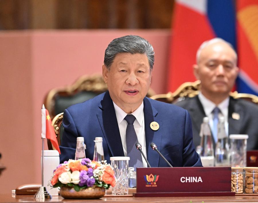 Xi Jinping presenzia alla seconda sessione del 18° Vertice dei leader BRICS
