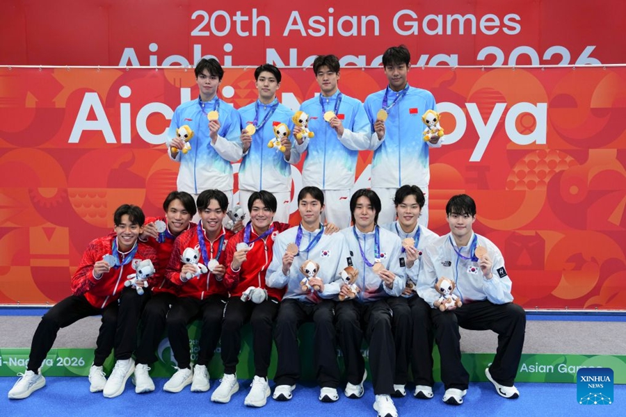 La Cina stabilisce il record asiatico e vince la staffetta 4x200m stile libero maschile
