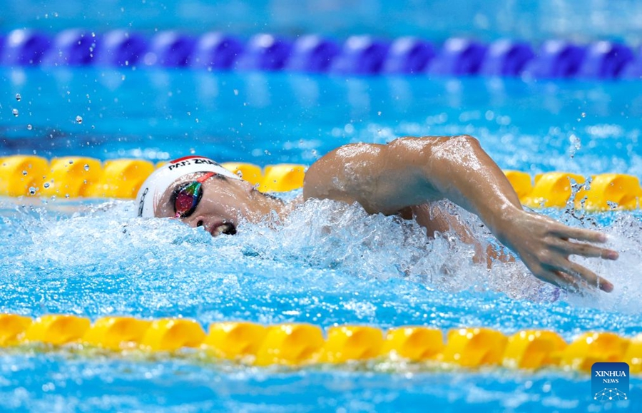 La Cina stabilisce il record asiatico e vince la staffetta 4x200m stile libero maschile