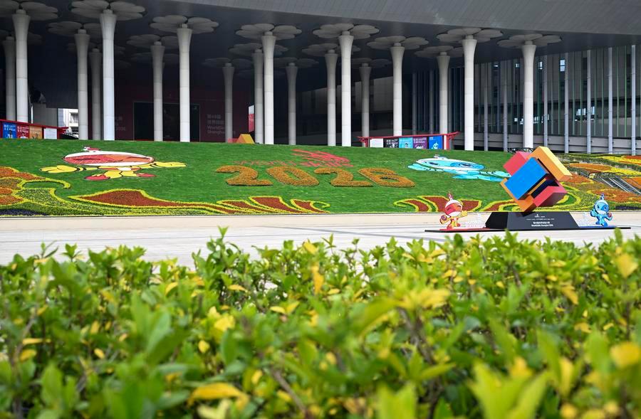 Piazza sud del National Exhibition and Convention Center (Shanghai), sede della 48ª edizione della competizione WorldSkills a Shanghai, nella Cina orientale. (21 settembre 2026 - Xinhua/Chen Haoming)