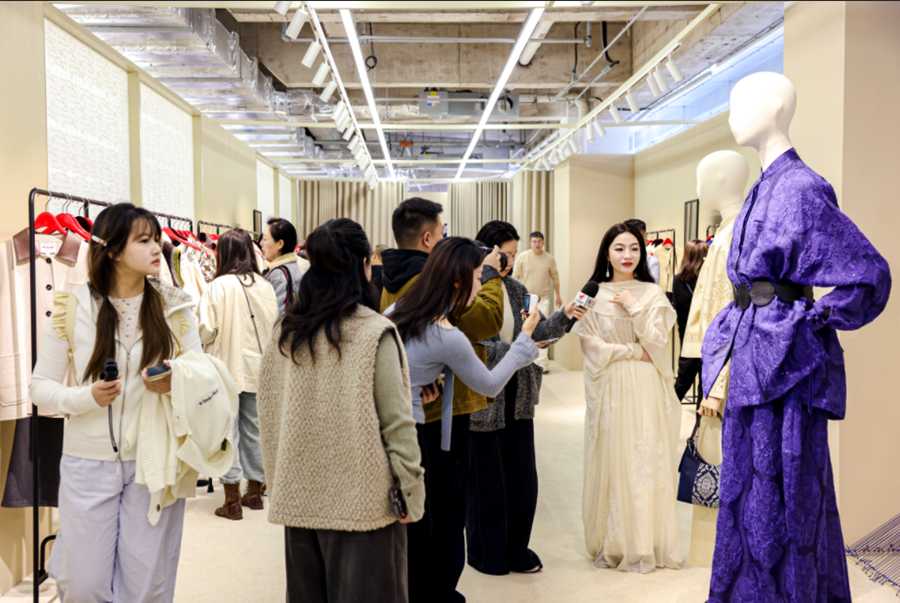 La Shanghai Fashion Week annuncia il calendario per la stagione Primavera/Estate 2027