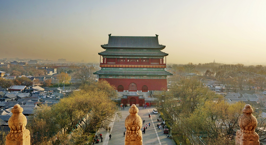 La Torre del Tamburo lungo l'Asse Centrale di Beijing, testimonia la ricca storia e il patrimonio culturale della città. (Foto fornita a China Daily)