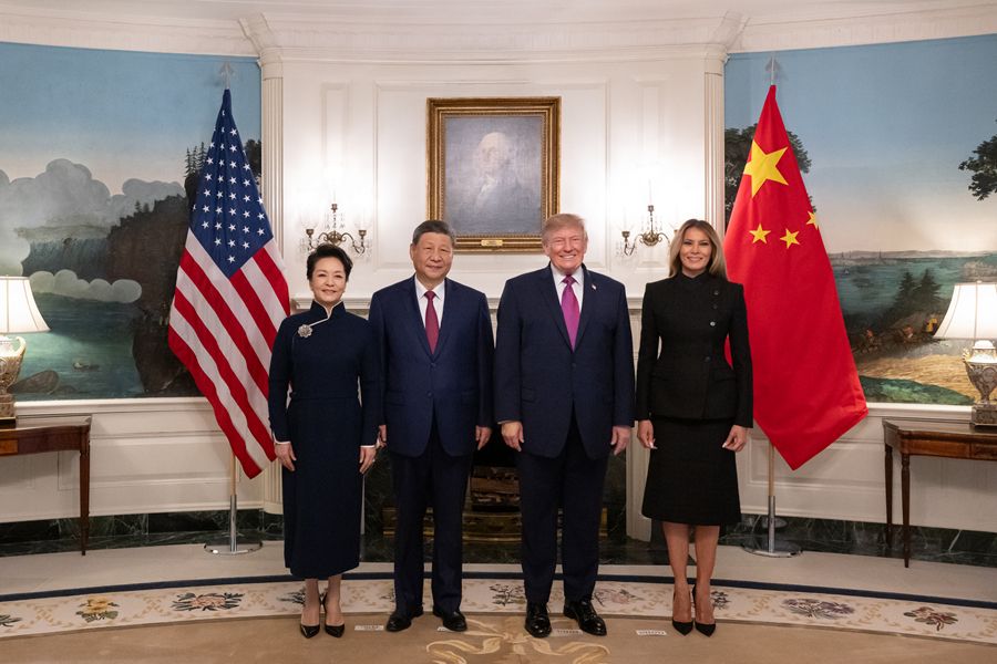 Xi Jinping partecipa alla cerimonia di benvenuto organizzata dal Presidente statunitense Trump alla Casa Bianca