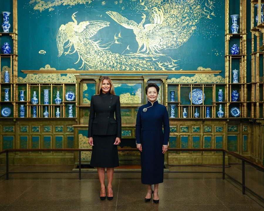Visita di Peng Liyuan e Melania Trump al Smithsonian National Museum of Asian Art