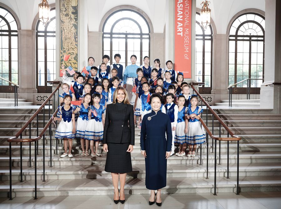 Visita di Peng Liyuan e Melania Trump al Smithsonian National Museum of Asian Art