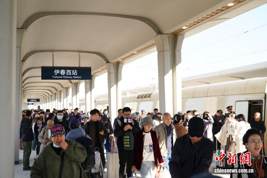 Entra in servizio la ferrovia più settentrionale della Cina