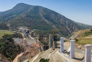 Ferrovia Cina-Kirghizistan-Uzbekistan, i lavori avanzano tra le montagne