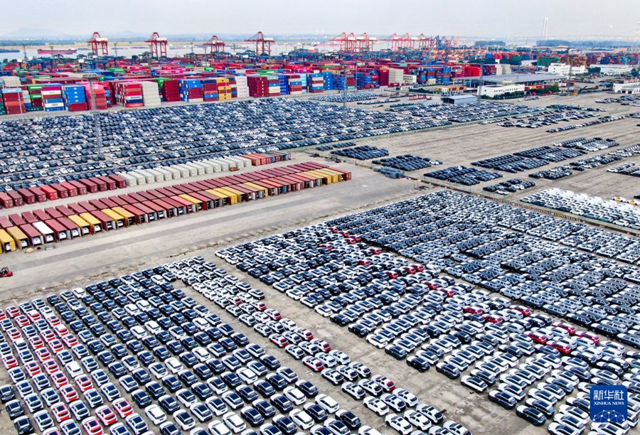 Cina, primi tre trimestri: quelle a nuova energia rappresentano il 53,6% delle nuove vendite di auto