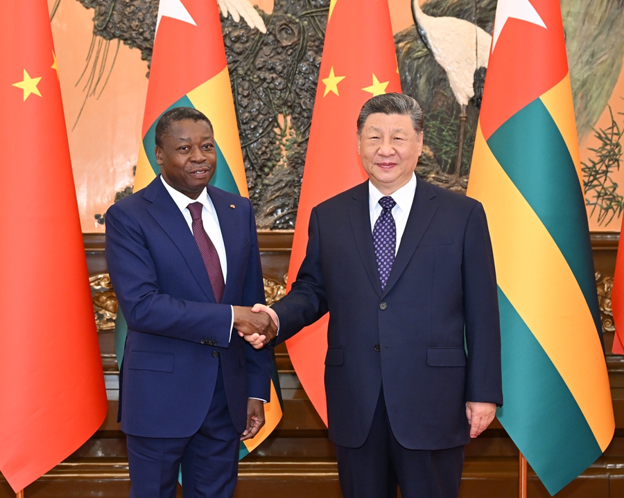 Incontro tra Xi Jinping e il Primo Ministro del Togo Faure Gnassingbé