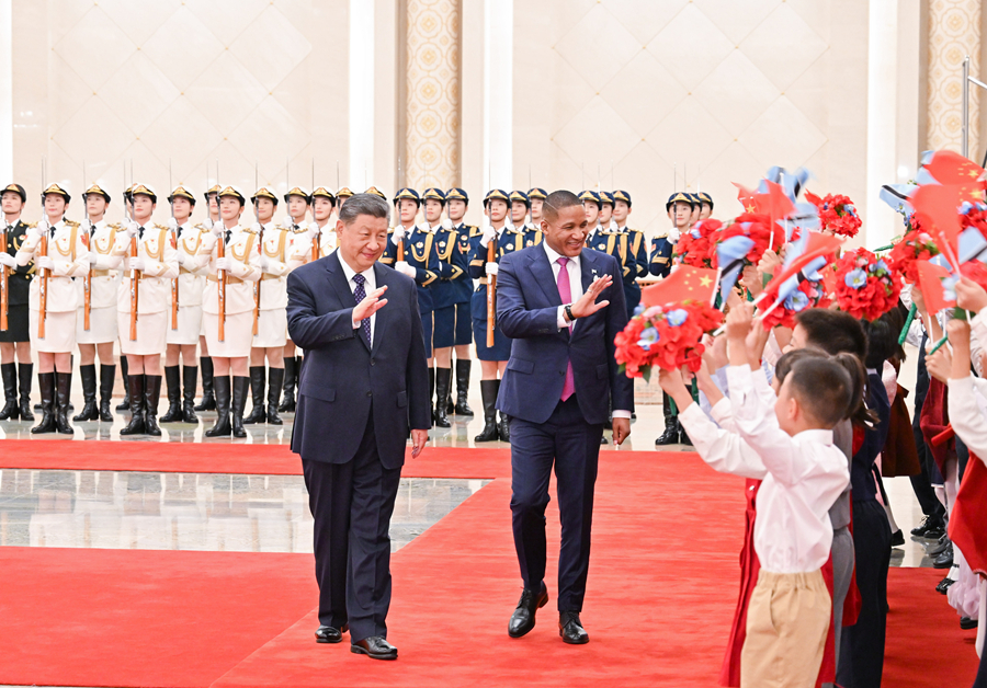 Colloquio tra Xi Jinping e il Presidente del Botswana Duma Boko