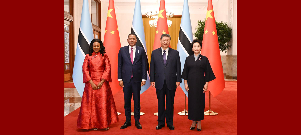 Colloquio tra Xi Jinping e il Presidente del Botswana Duma Boko