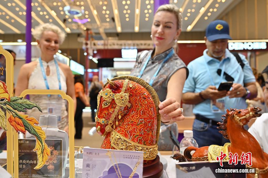 Seconda fase della 140ª Fiera di Canton: lo stile cinese diventa un nuovo biglietto da visita per i prodotti cinesi sui mercati esteri
